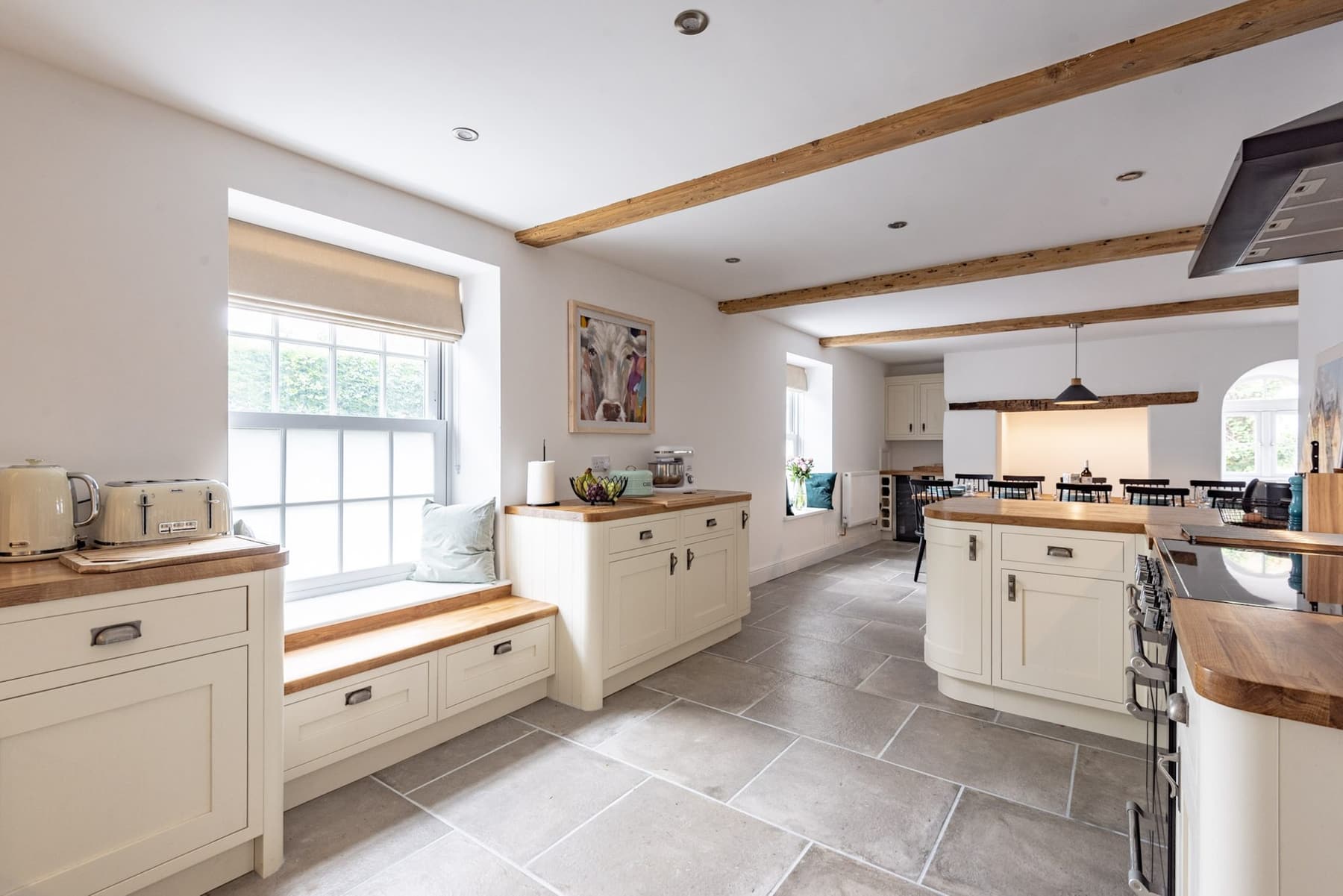 The open-plan kitchen and dining space at South Creek Retreat