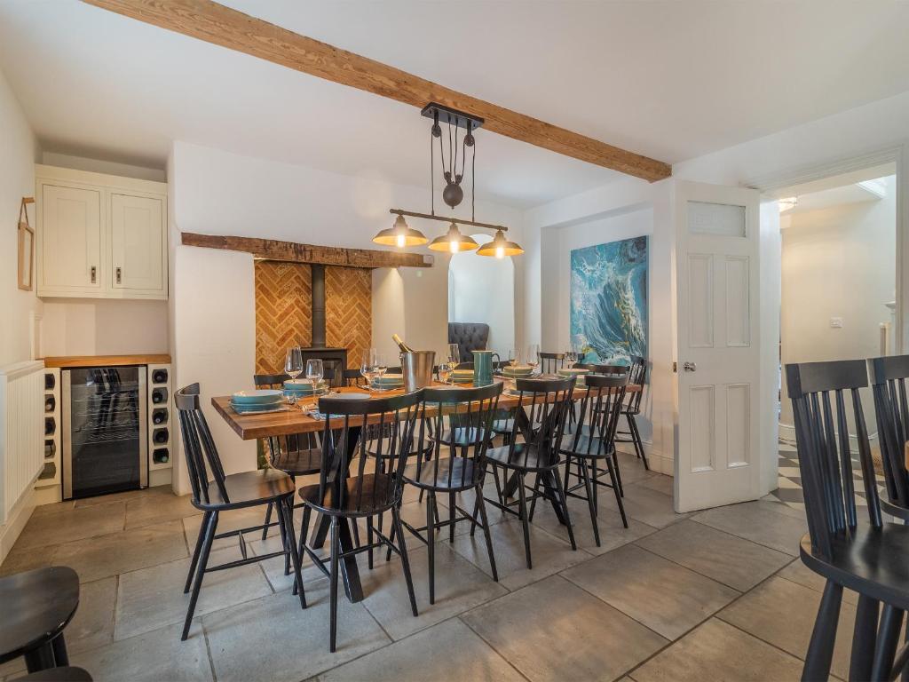 The dining room under its exposed beams
